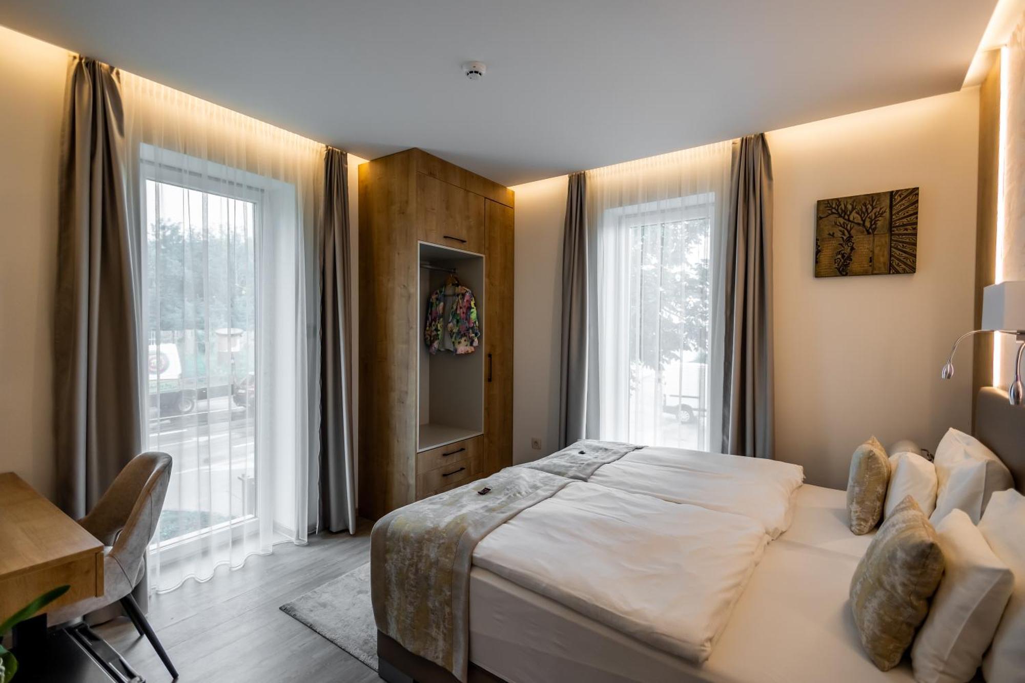 Bed and Breakfast Mokka House Panzio Мішкольц Екстер'єр фото