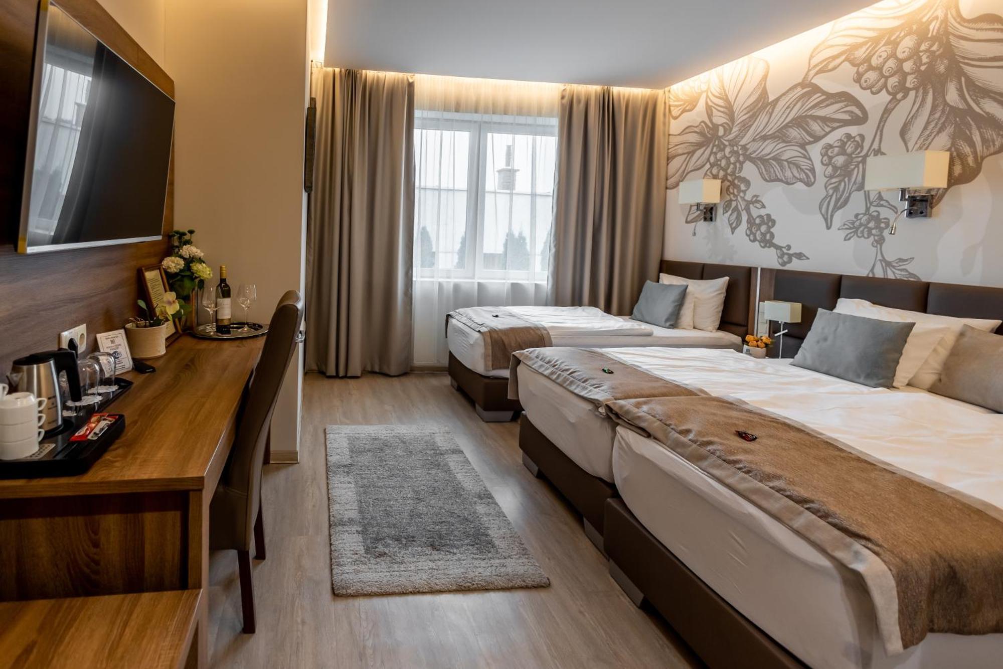 Bed and Breakfast Mokka House Panzio Мішкольц Екстер'єр фото